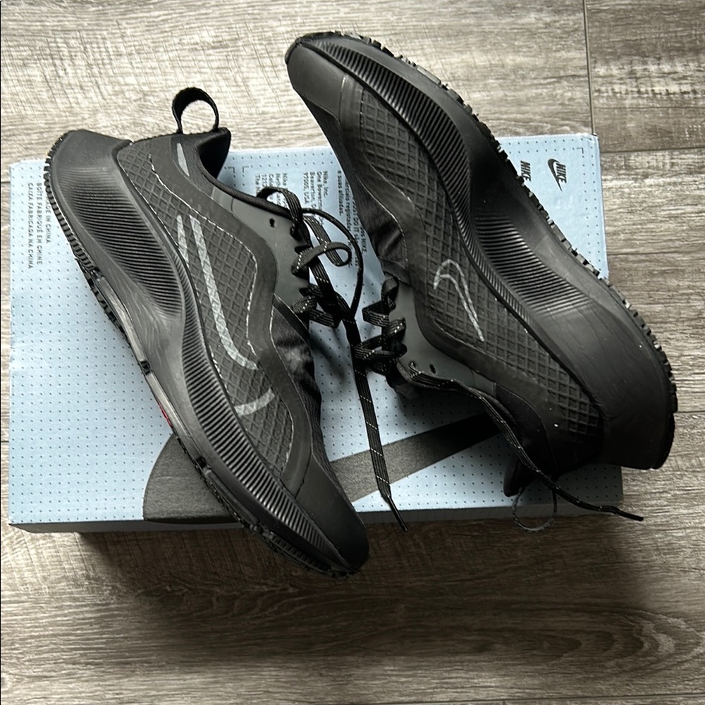 Nike Black Athletic Sneakers with Mesh Upper